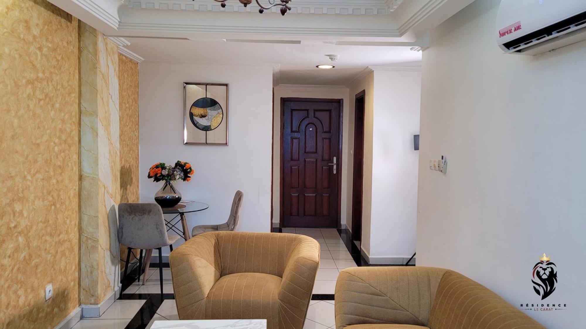 Residence Le Carat Дуала Екстериор снимка