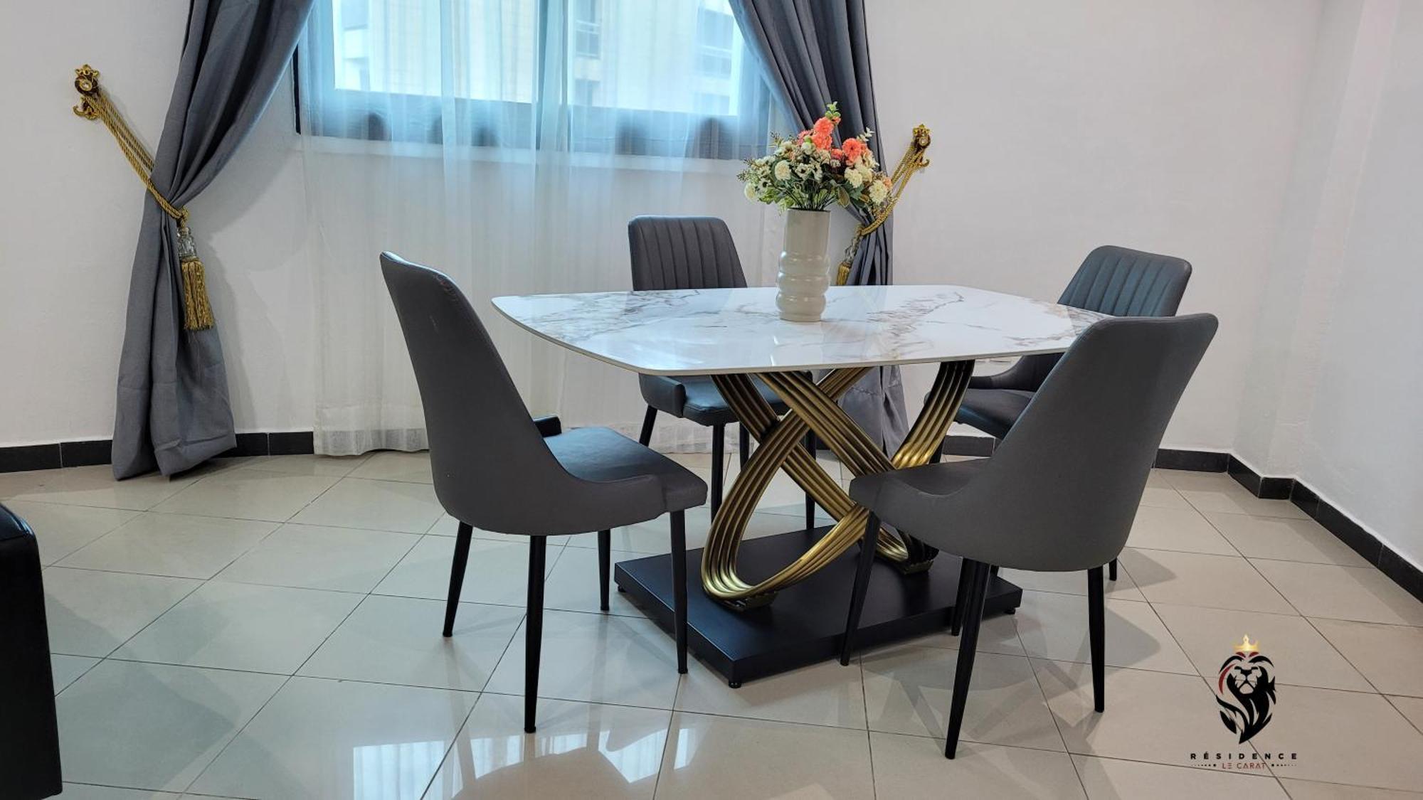 Residence Le Carat Дуала Екстериор снимка